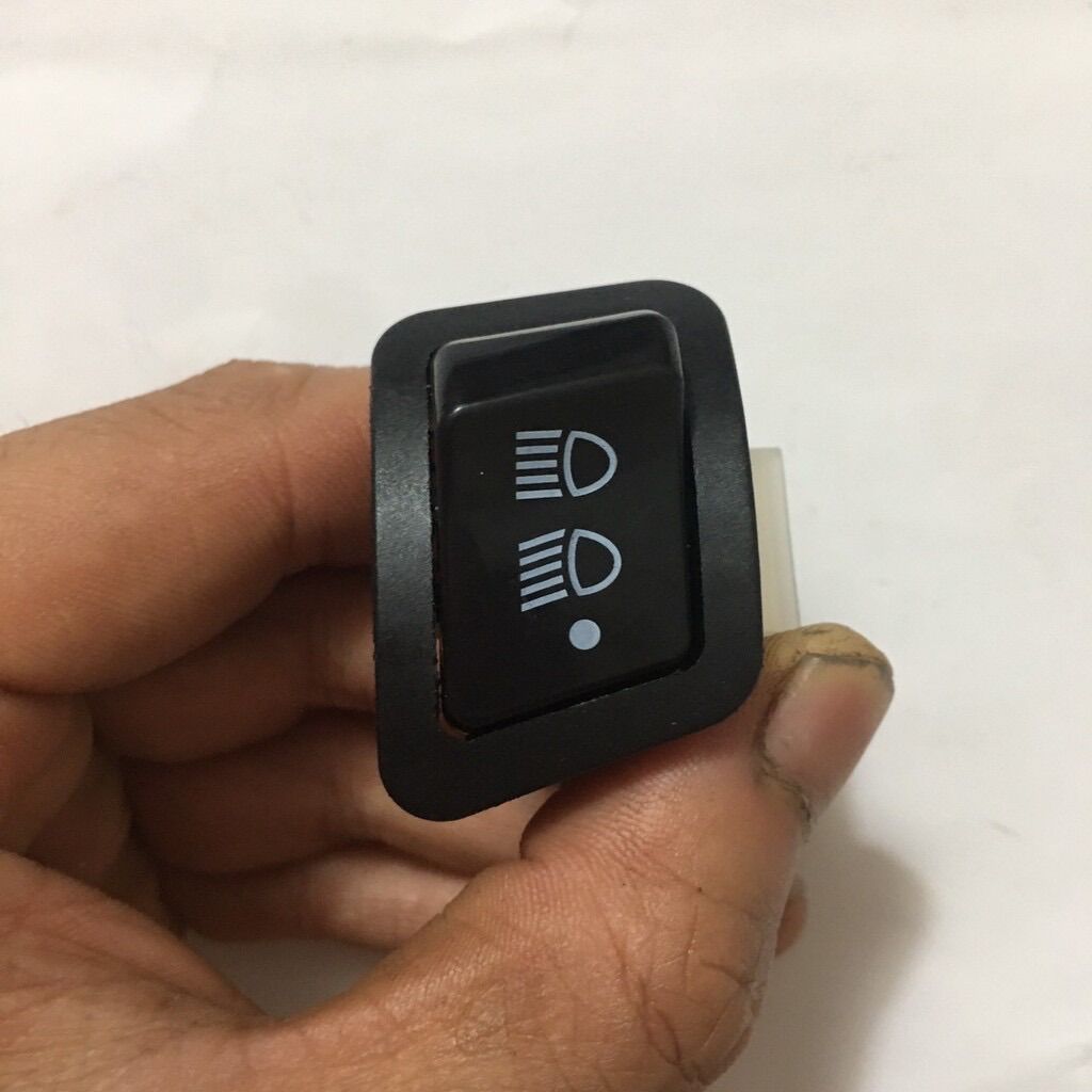 Công tắc tắt mở đèn xe lead,vision,rsx,puture,ware các dòng xe honda