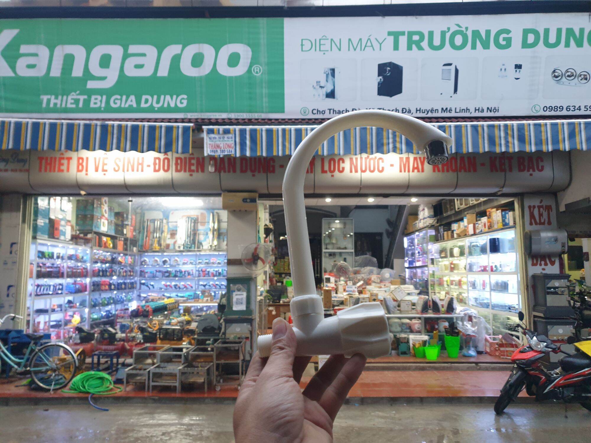 Vòi ngổng chậu rửa bát , rửa chén bằng nhựa cao cấp