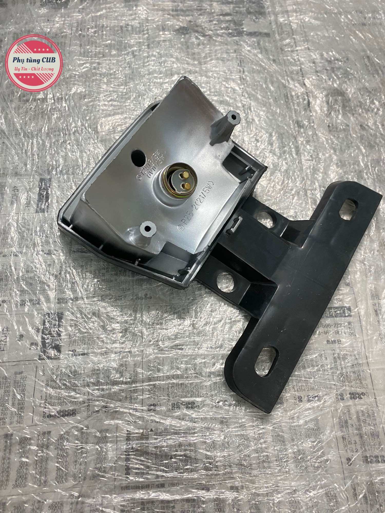 Đế đèn hậu xe cub 82-84-Dd