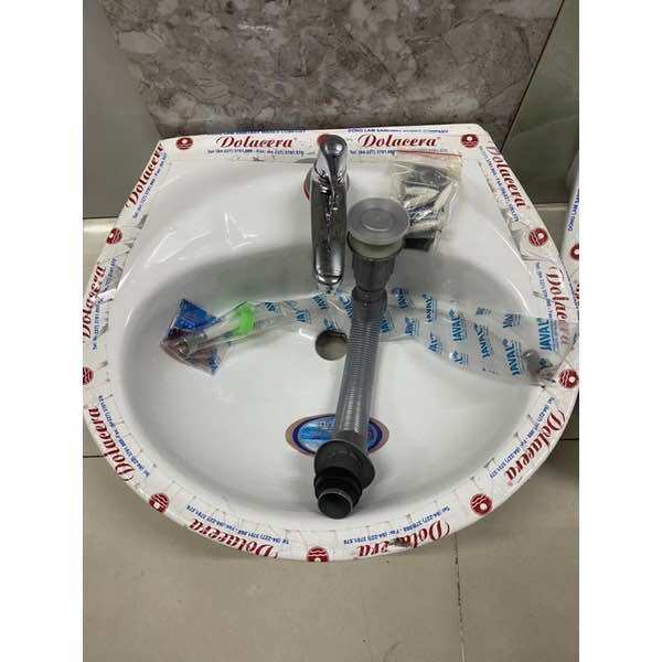 Trọn bộ lavabo treo tường