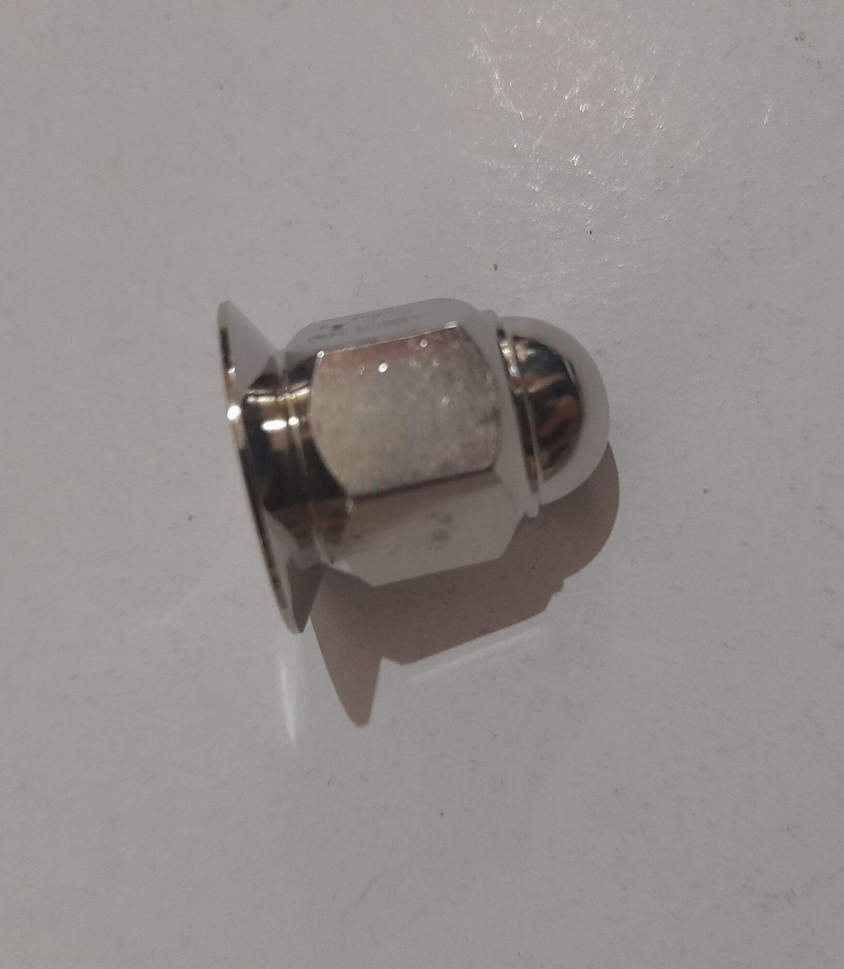 Óc inox gắn cho nhiều loại xe máy.