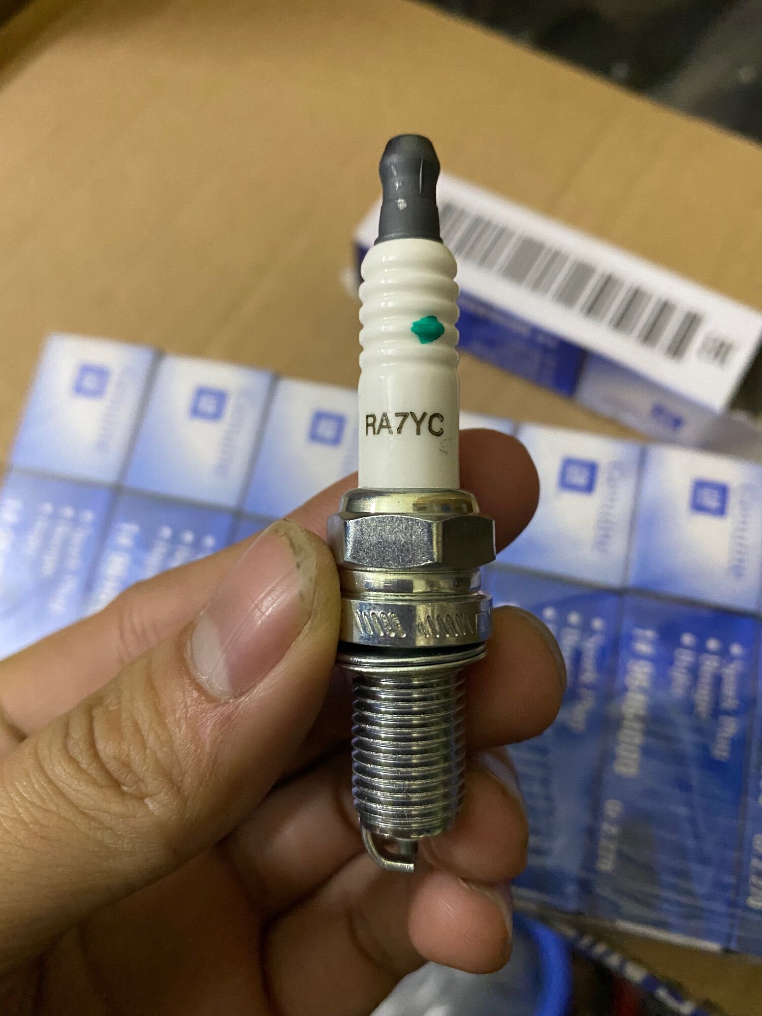 Bugi đánh lửa Spark(Matiz 4) xịn Gm:96464000
