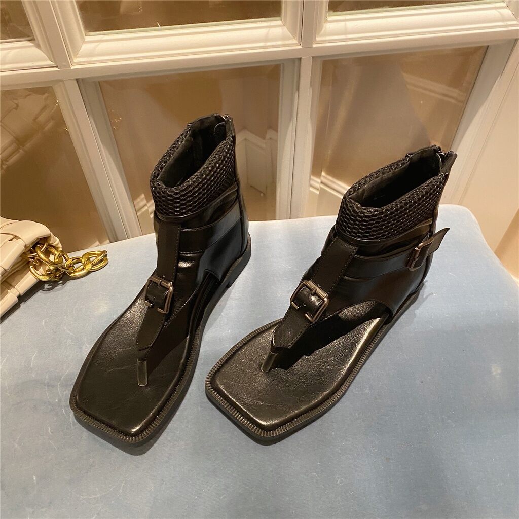Giày boot Chiến binh xỏ ngón mũi vuông