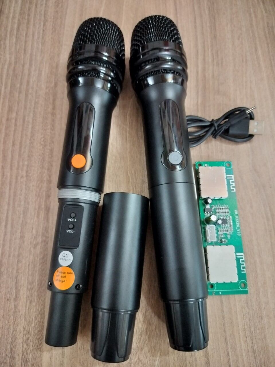 Micro Loa Kéo Pin Sạc