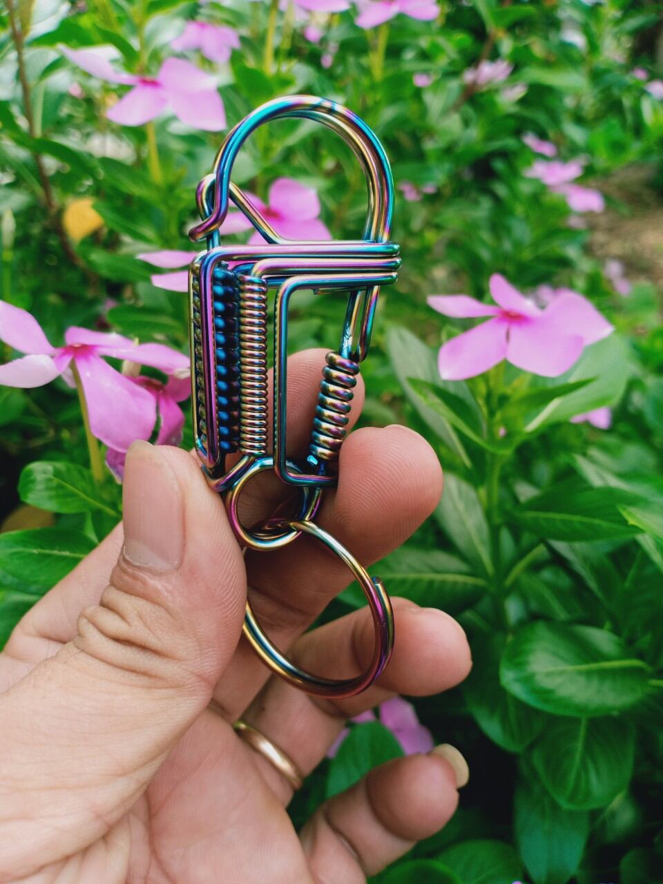 Móc khóa inox mạ titan