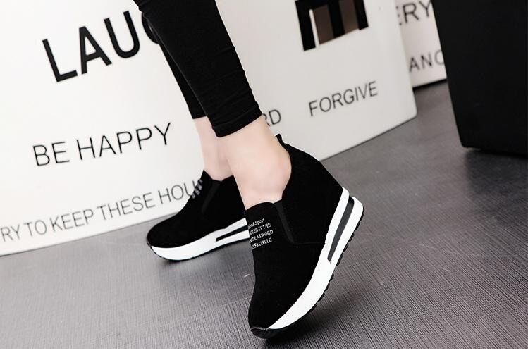 GIÀY SNEAKER ĐẾ ĐỘN PHONG CÁCH HÀN