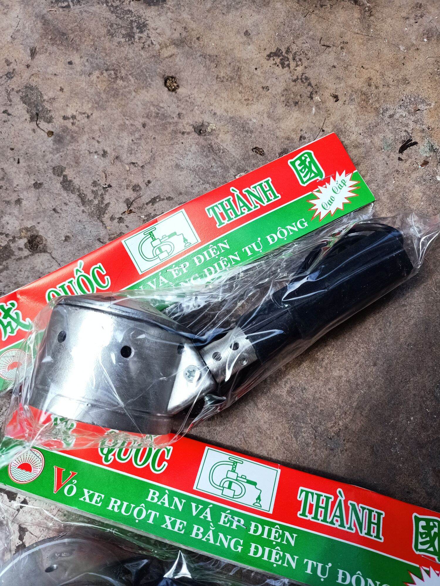 Bàn vá ép điện Vỏ ,ruột (lốp xăm) xe máy, xe đạp, tay ga, côn tay, ...