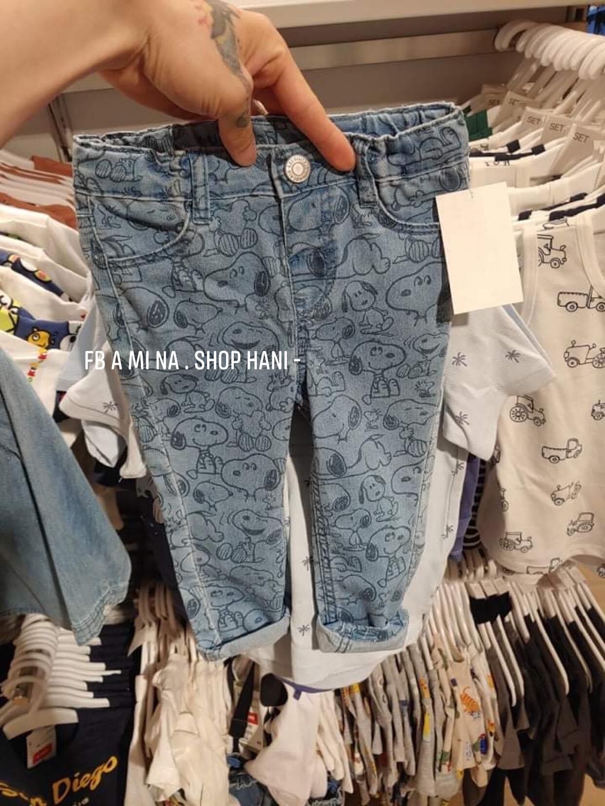 Quần jean snopy cho bé