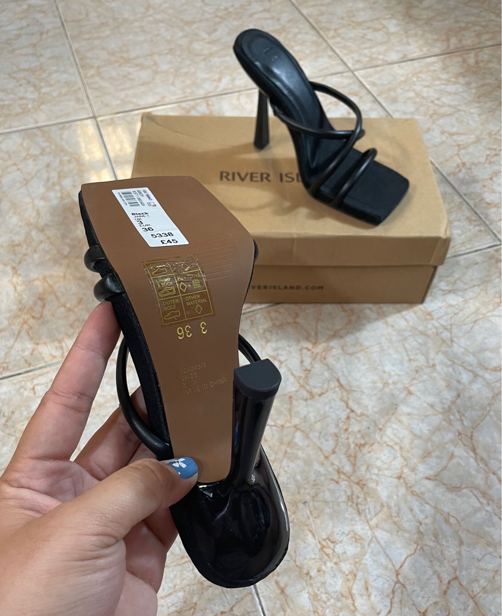Giày River Island Dư Xịn Đan Chéo Đế Êm Size 36 ( Có Sẵn )