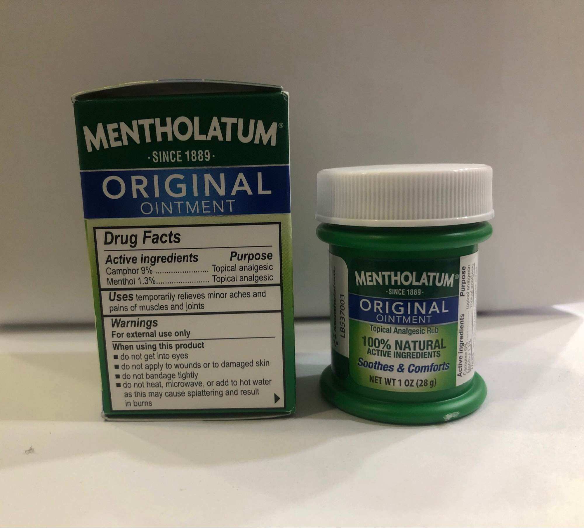 Dầu cù là Mỹ hiệu Mentholatum Orginal_ 100% Natural 28g