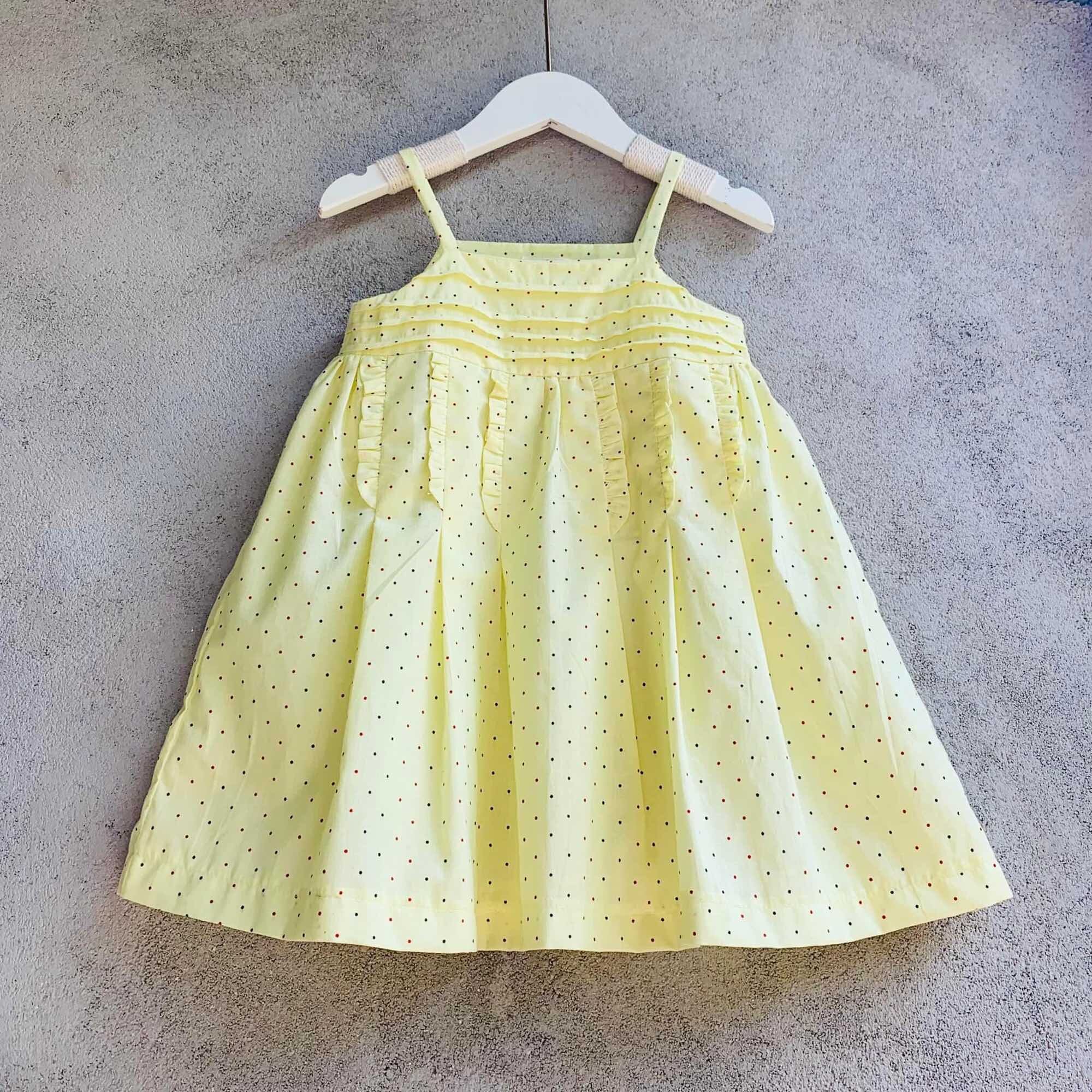 Đầm bé gái 2 dây chấm bi vàng, chất thô cotton mềm mát