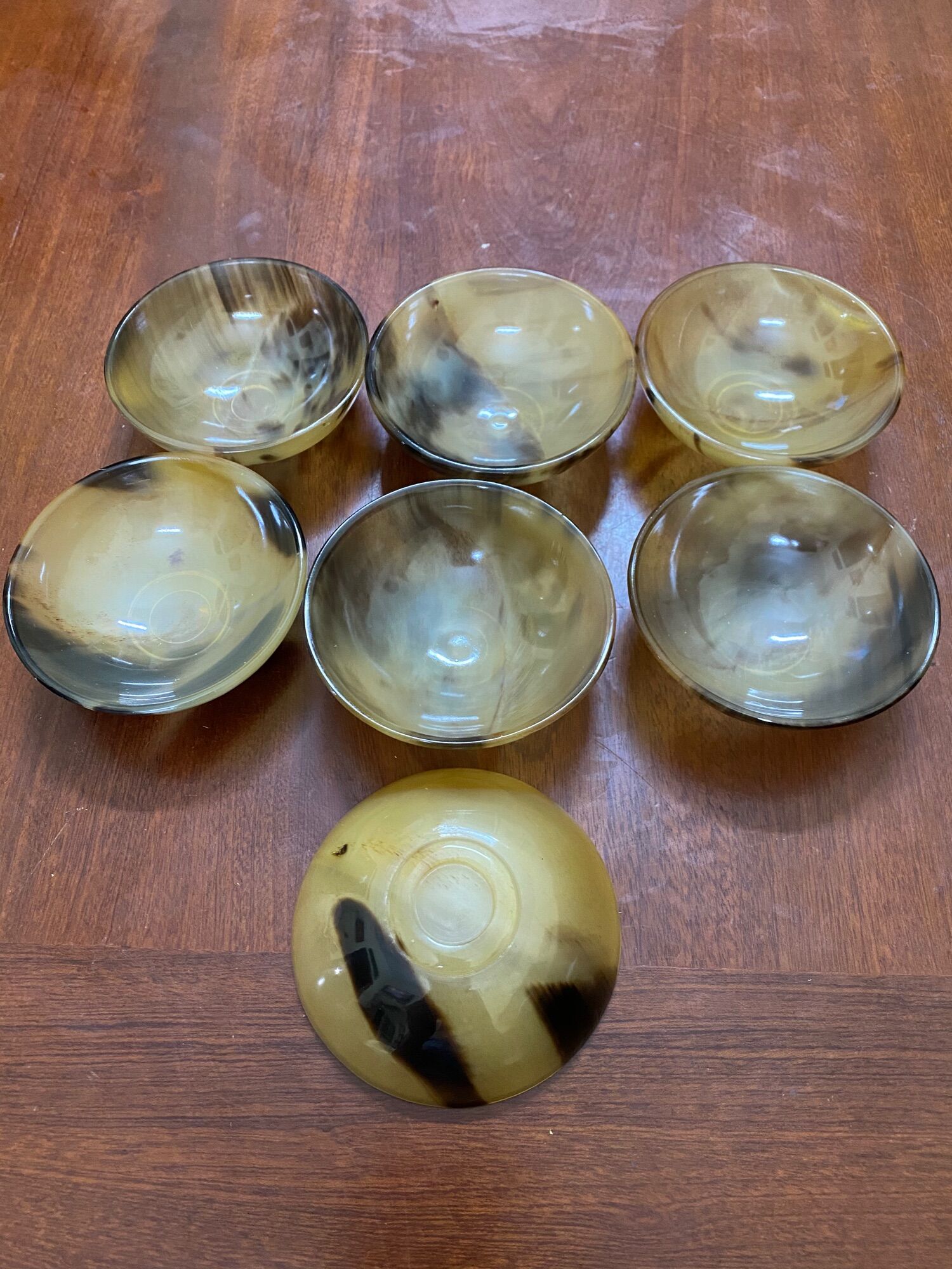Bát sừng trâu