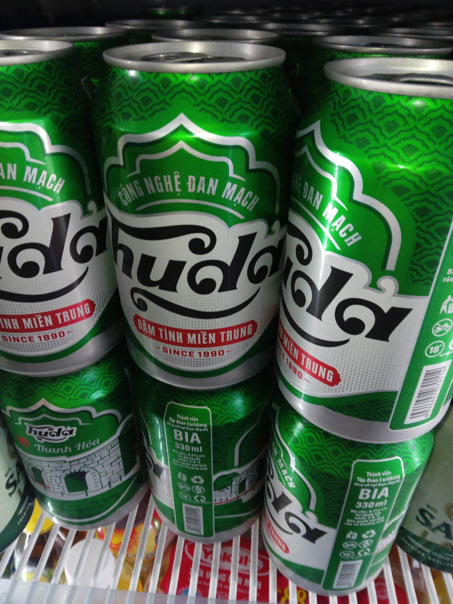Thùng 24 lon bia Huda Huế