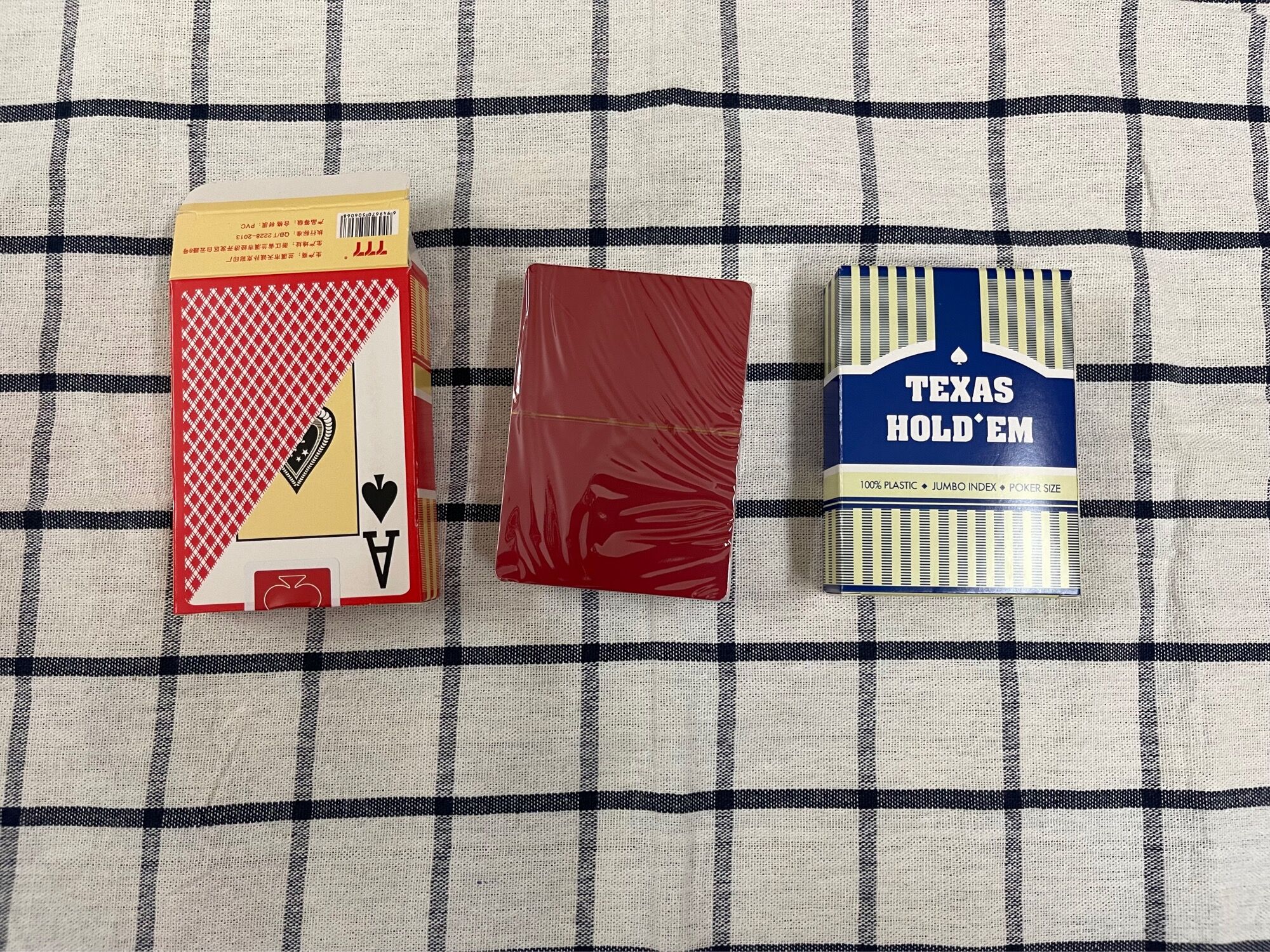 bài tây poker plastic texas hold’em có lá chặn đỏ