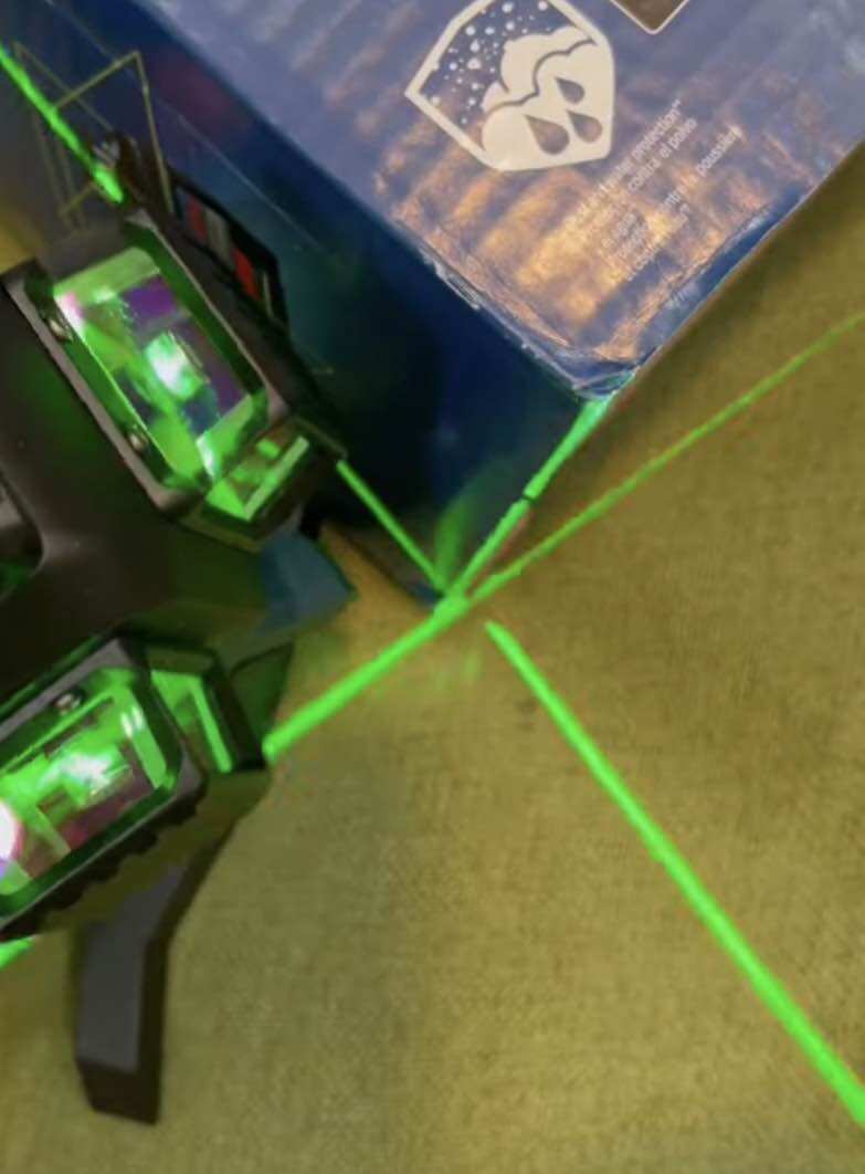 Laser con gián - laser chân thấp - chân 11 ánh sáng xanh