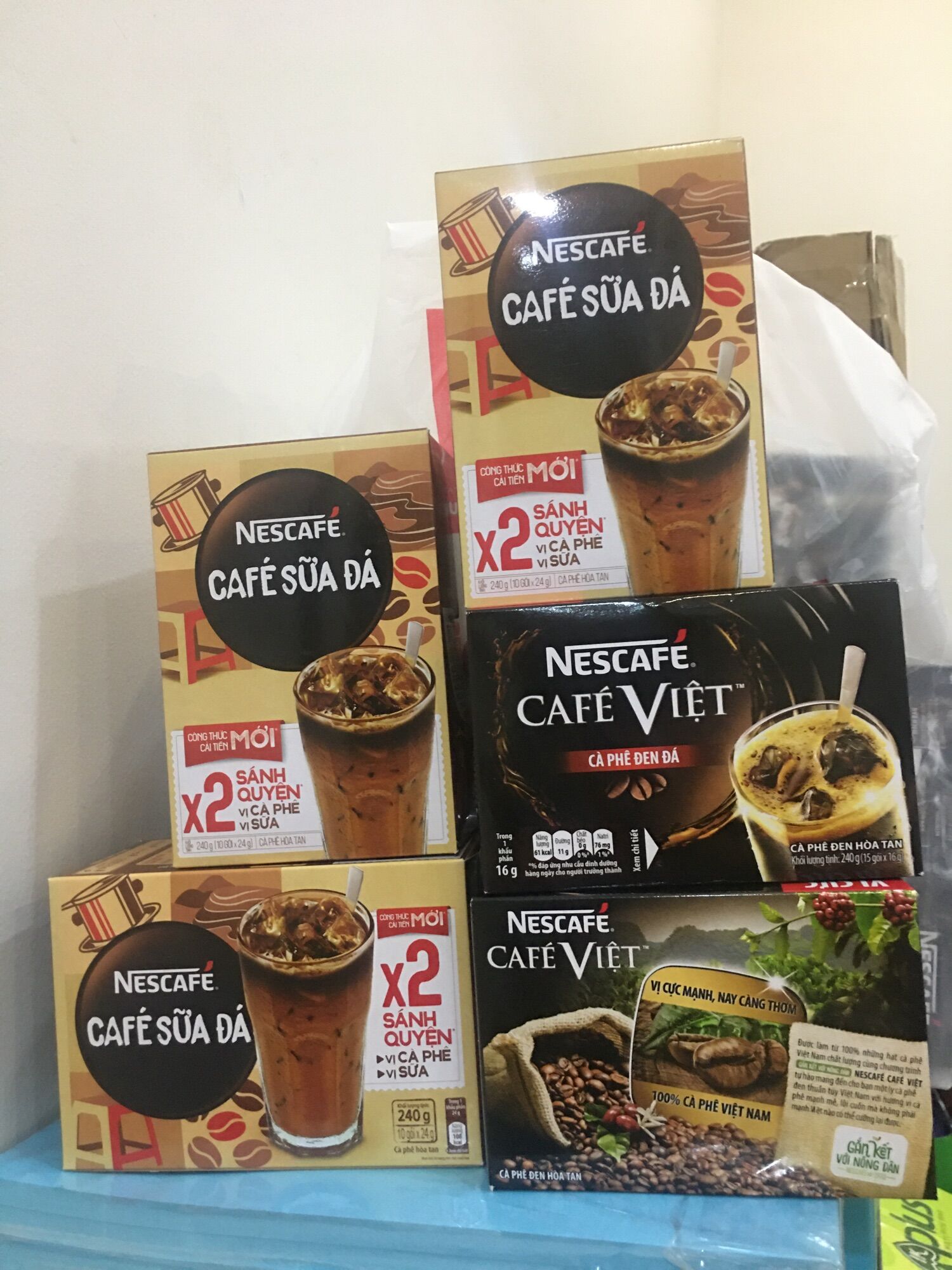 [Sale]Cafe hoà tan Nescafe sữa đá (10 gói 24g/hộp); Cafe Việt đen đá (15 gói 16g/hộp)
