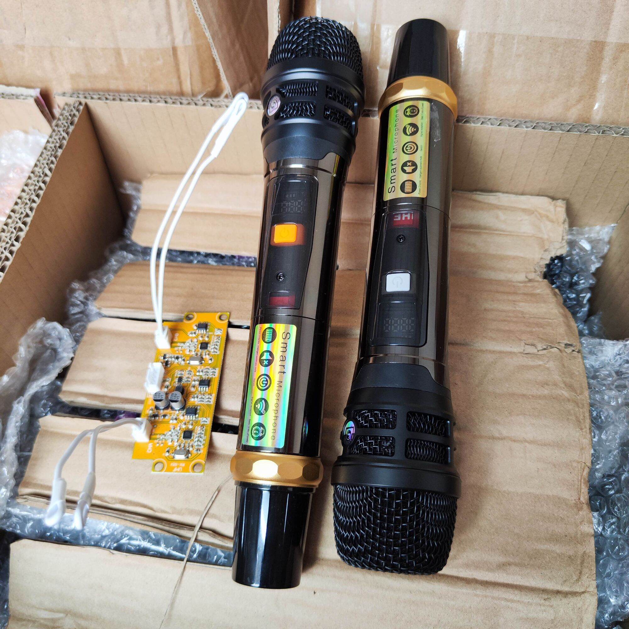 Micro karaoke loa kéo T8 chống hú đơn giá 1 bộ 2 tay mic và 1 bo thu sóng