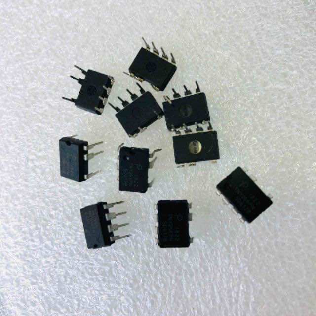 IC nguồn LNK500 giá 1chiec