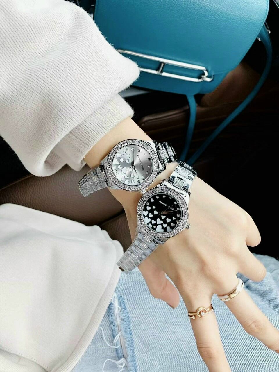 Đồng hồ nữ Michael kors trái tim viền đá 
-size 34mm