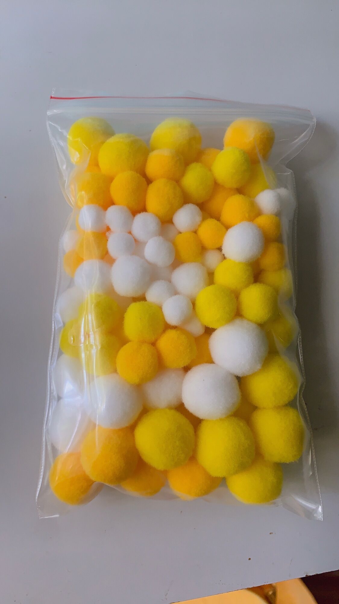 Chọn màu ib shop Bông pompom trang trí