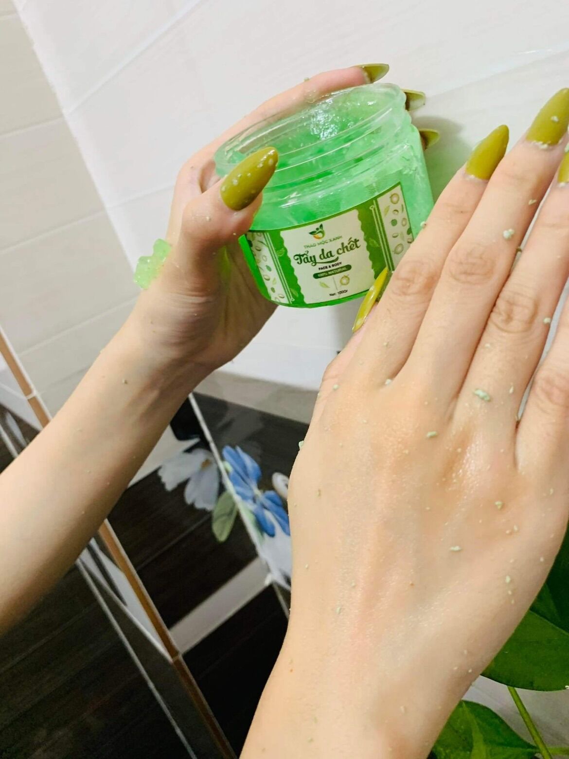 [Sẵn Hàng] Tẩy Da Chết Thảo Mộc Xanh 100g
