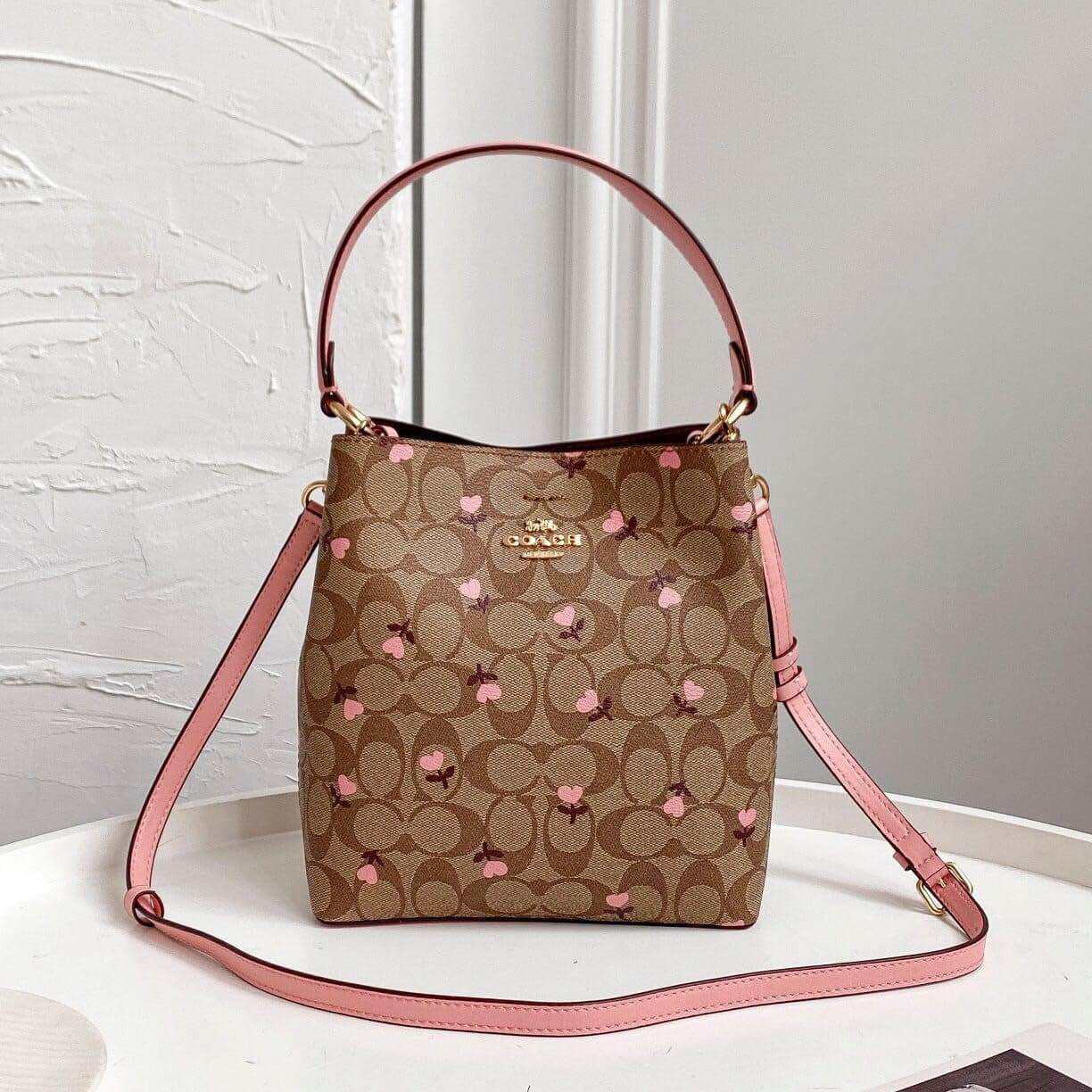 TÚI C0ACH SMALL TOWN BUCKET BAG code: coach 2312