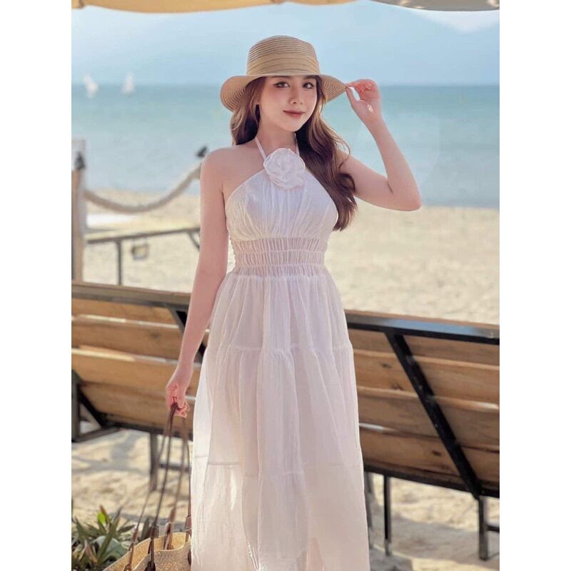 Đầm maxi cổ yếm bo eo phối hoa cổ siêu đẹp thanh lịch - M22