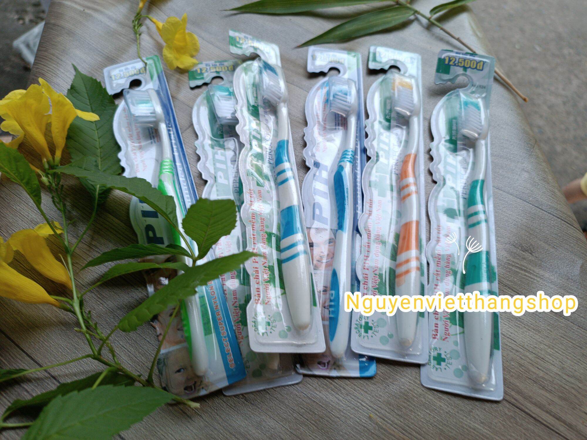 Bàn chải đánh răng PIH 1 cây