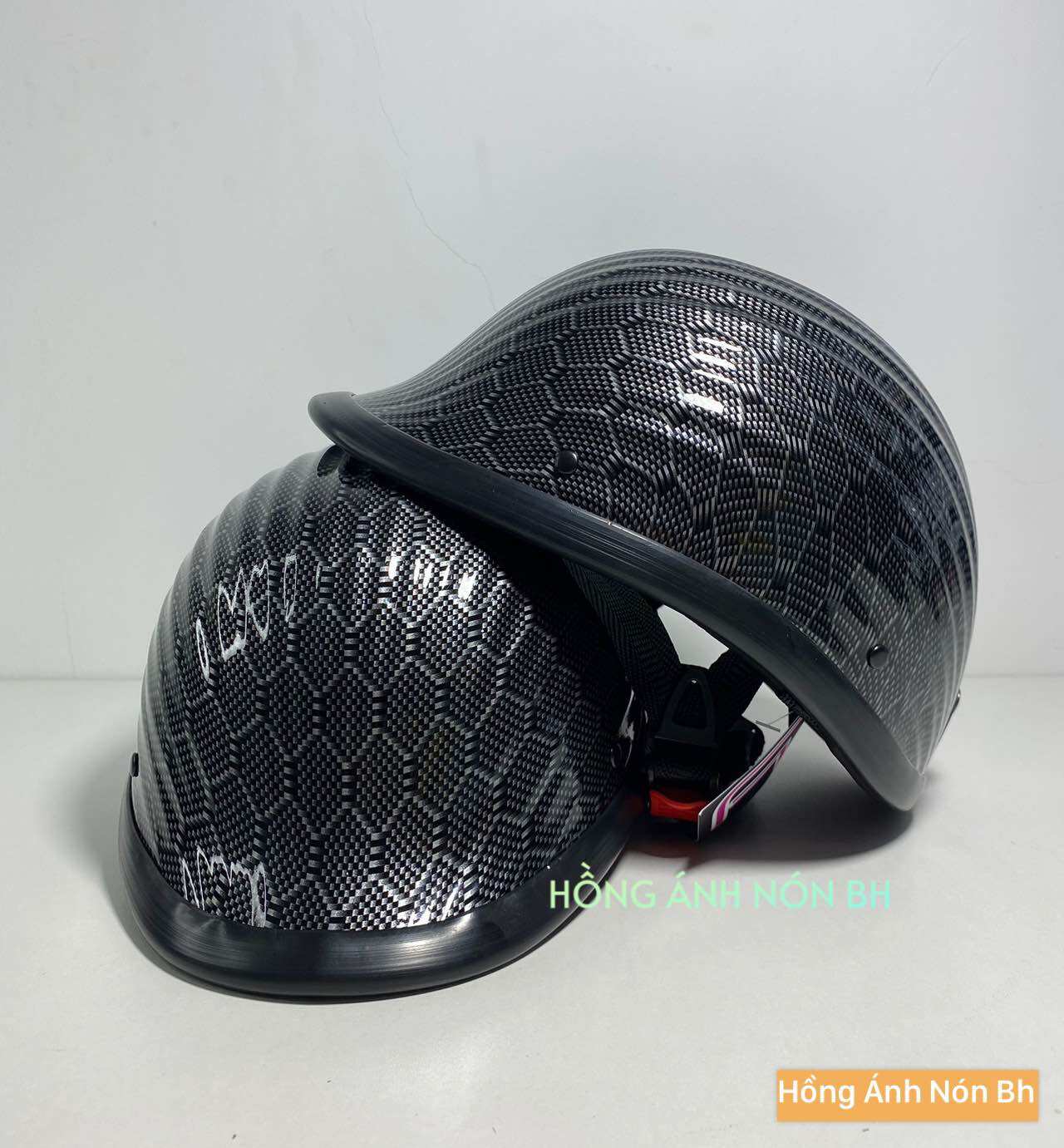 Mũ bảo hiểm đua ngựa nhúng carbon 3D cao cấp