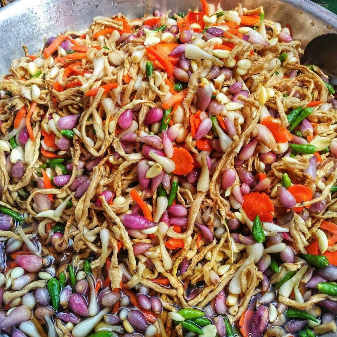 Dưa món hành tím củ kiệu