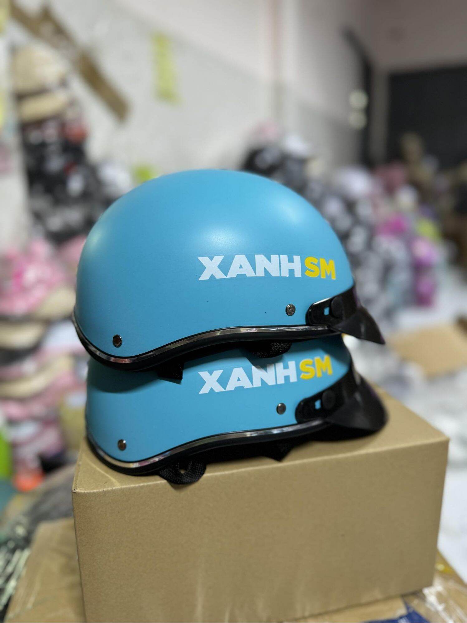 Mũ bảo hiểm xanh sm