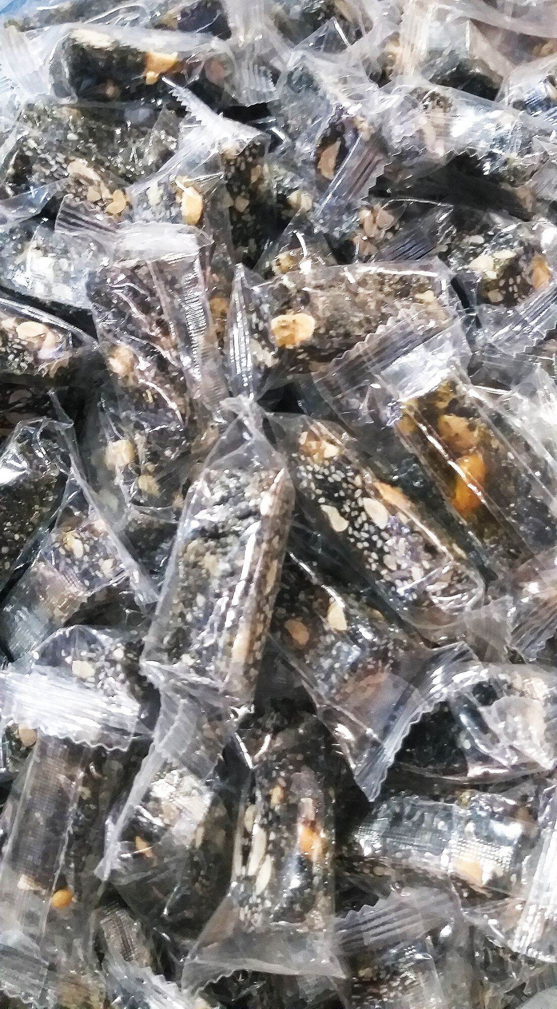 Kẹo THÈO LÈO Mè Đen cốt dừa thơm béo-500gram