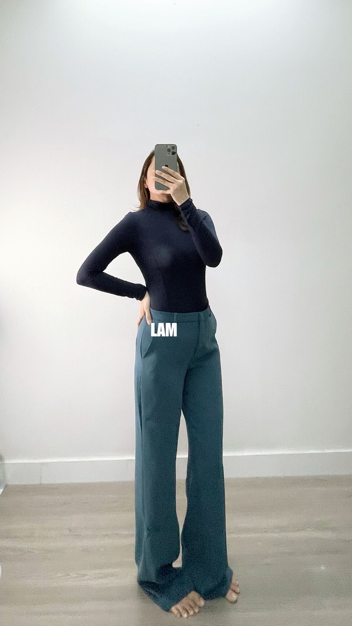 Quần MNG