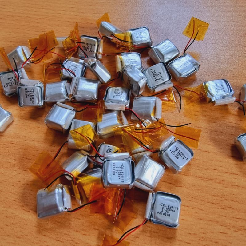 pin lithium polymer 3.7v 601113-50mah cho tai nghe bluetooth.