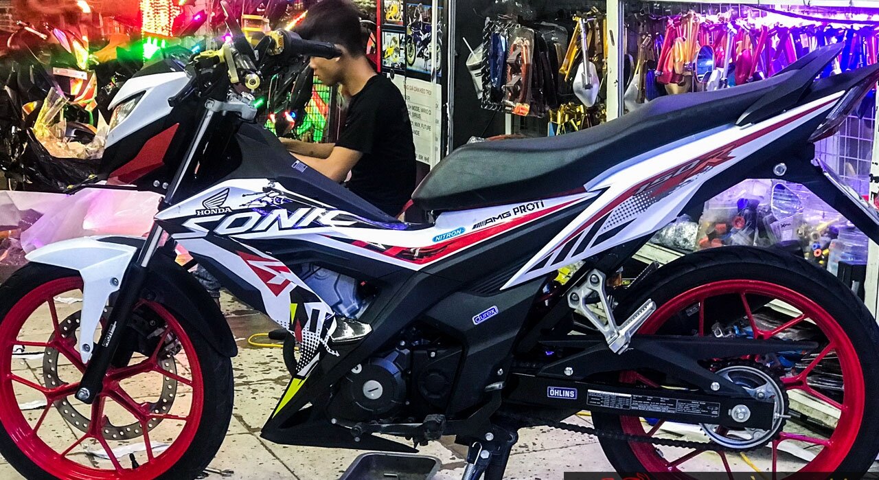 Tem rời sonic 150 trắng, tặng kèm set logo