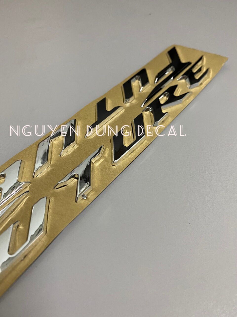 Cặp chữ nổi Future 2 màu