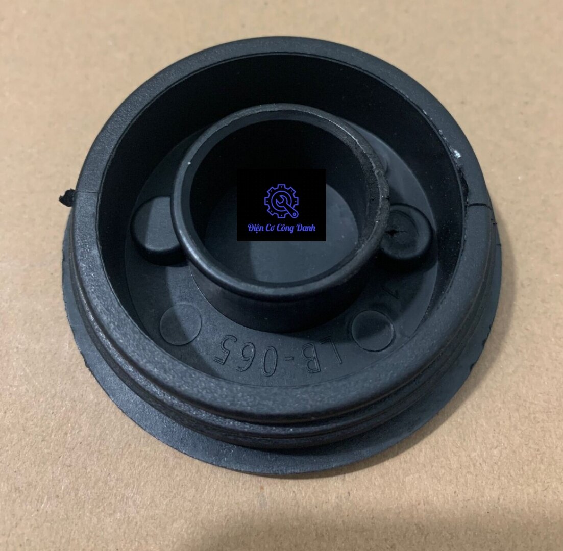Nắp nhớt/ nắp dầu/ nắp mỡ máy đục cầm tay makita. hm 0810/ dca azg6s
