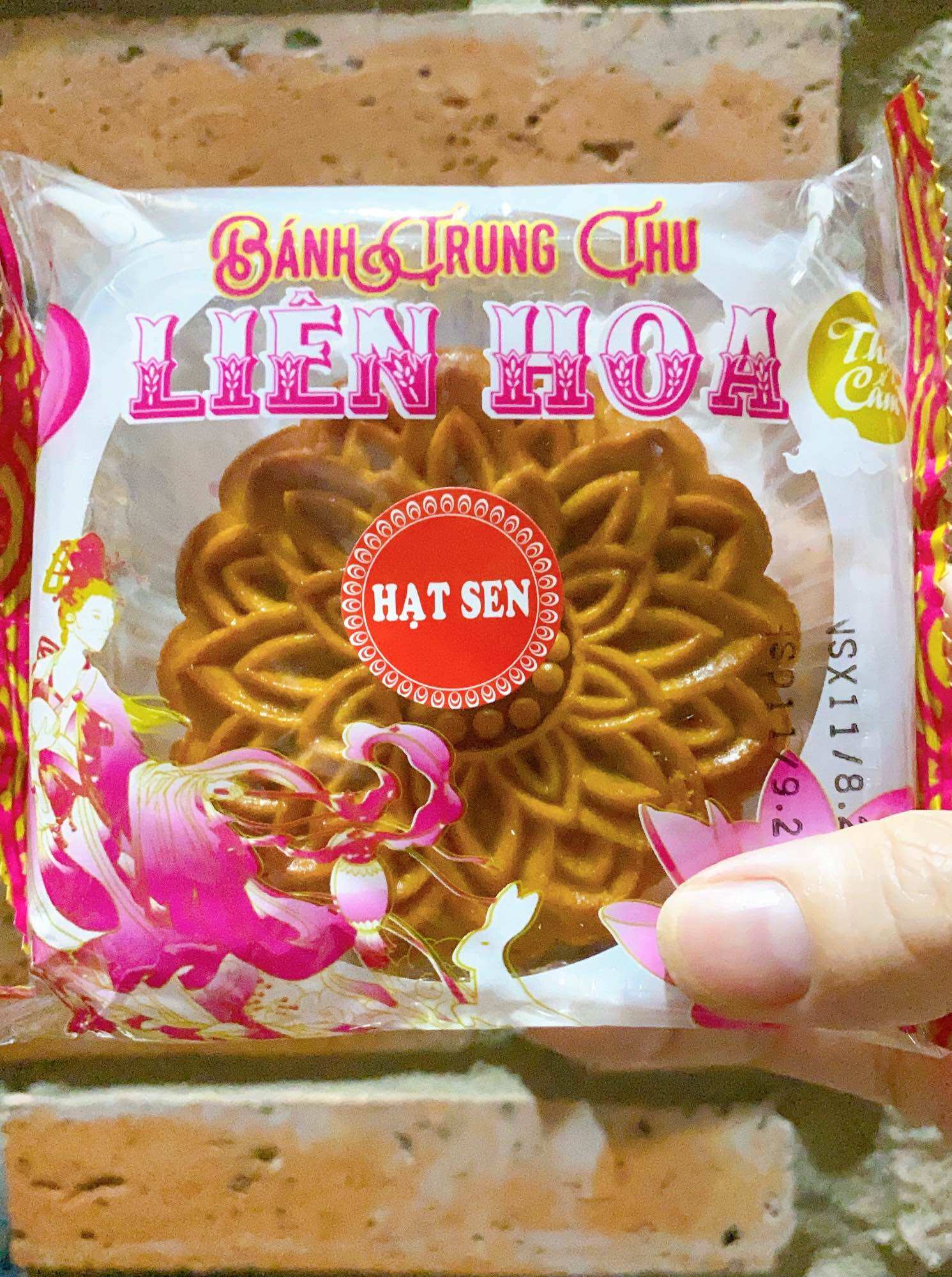 Bánh trung thu hạt sen