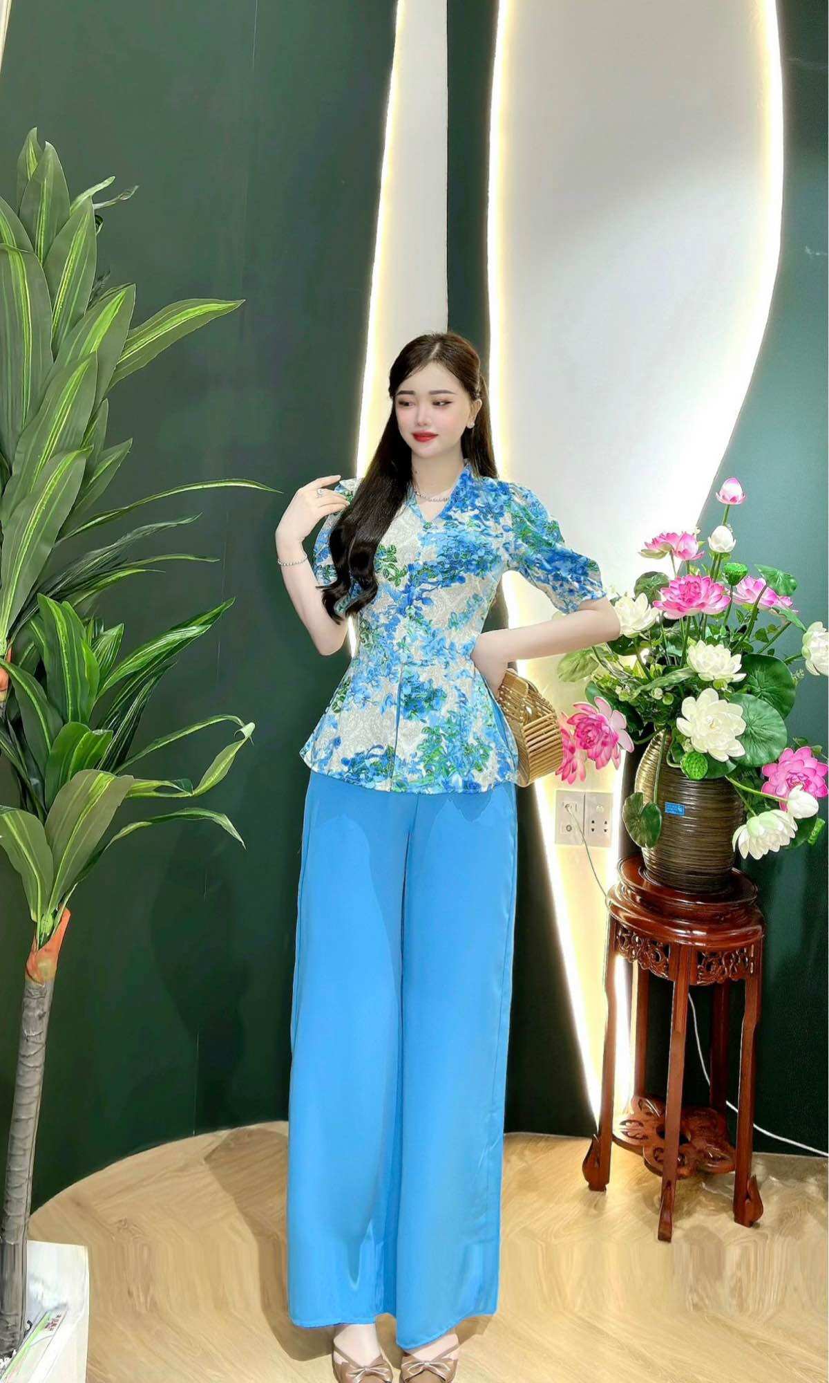 Bộ bà ba cổ tym nút bọc tay bí lụa mango