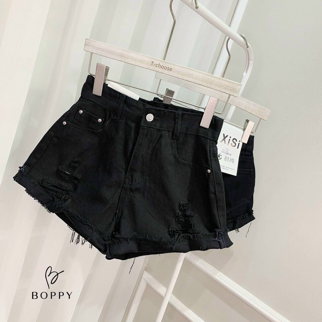 Quần đùi jeans rách đùi cực sexy