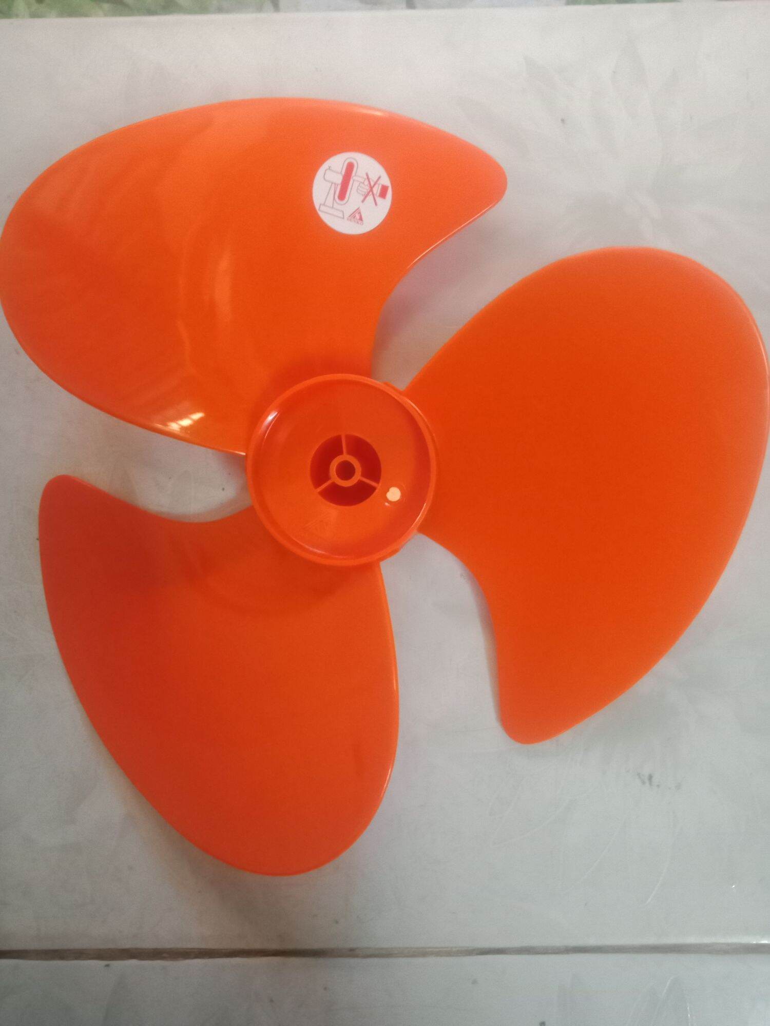 cánh quạt b3 senko ( chính hãng) loại tốt nhựa ABS cánh quạt 30 cm.shop giao màu ngẫu nhiên.