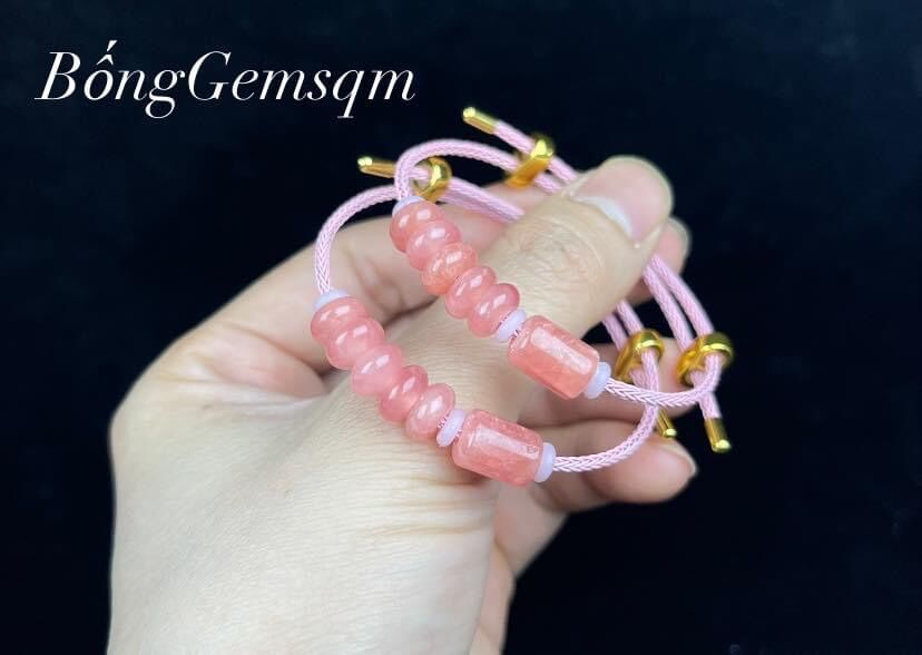Vòng tay đồng điếu đá đào hoa tự nhiên mix lu thống đào hoa tự nhiên lên vòng dây cáp chốt khoá titan, vòng tay đá phong thuỷ hợp mệnh thổ, mệnh hoả, trang sức thiết kế đủ hoá đơn thẻ bảo hành