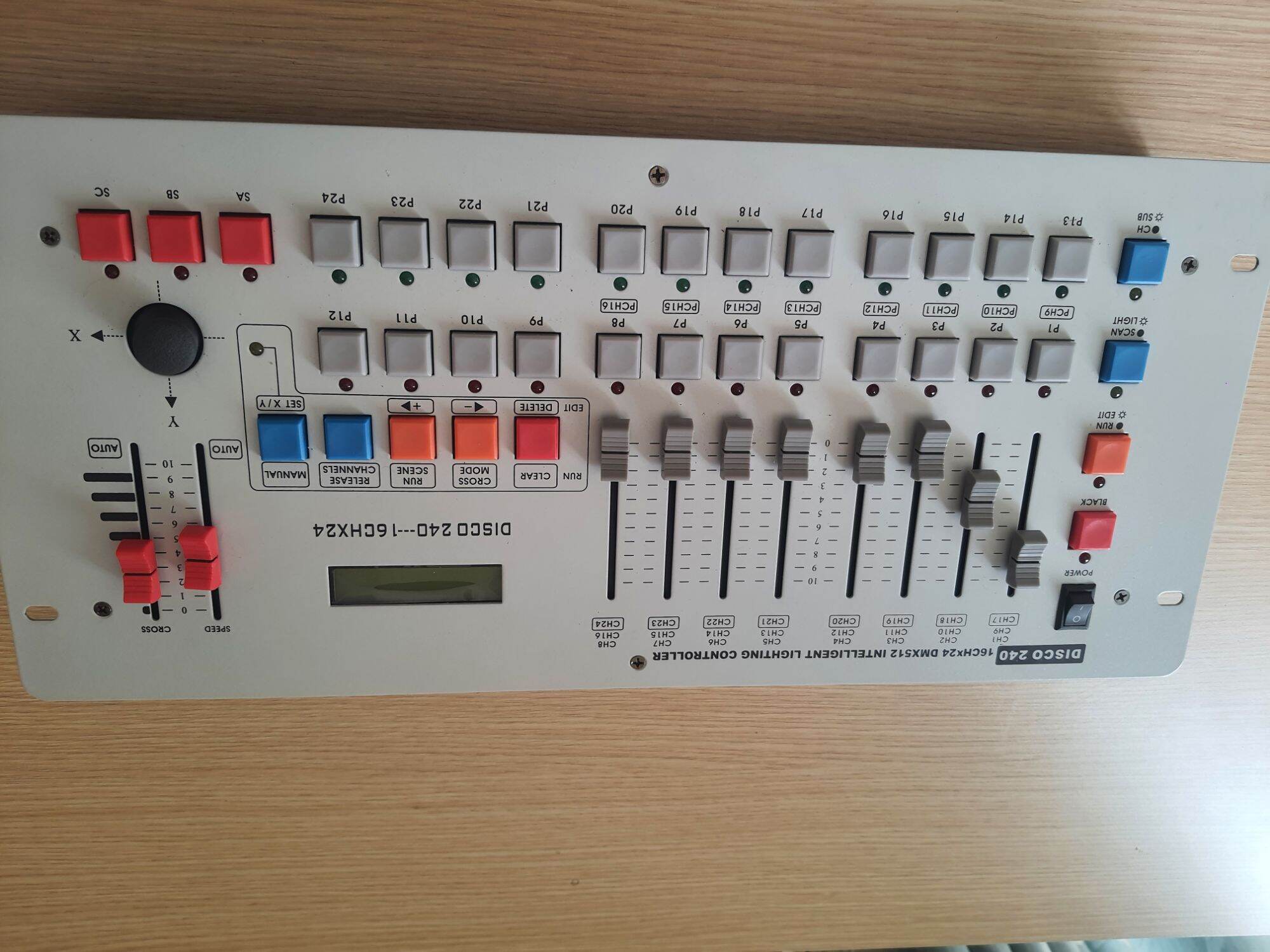 Bàn điều khiển đèn sân khấu Disco 240