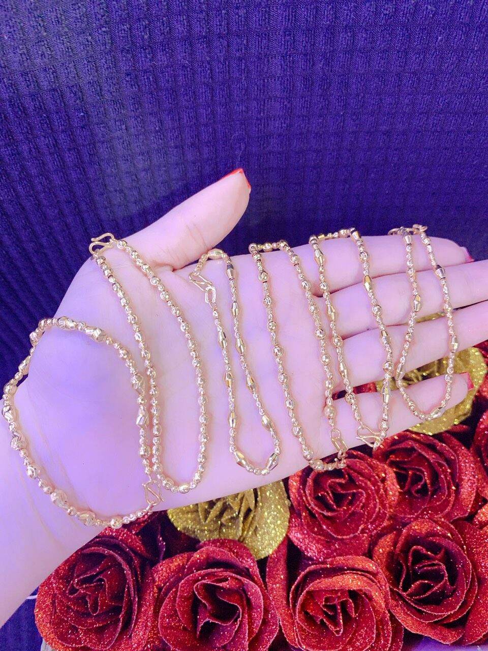 lắc bi đeo mãi mãi không đen