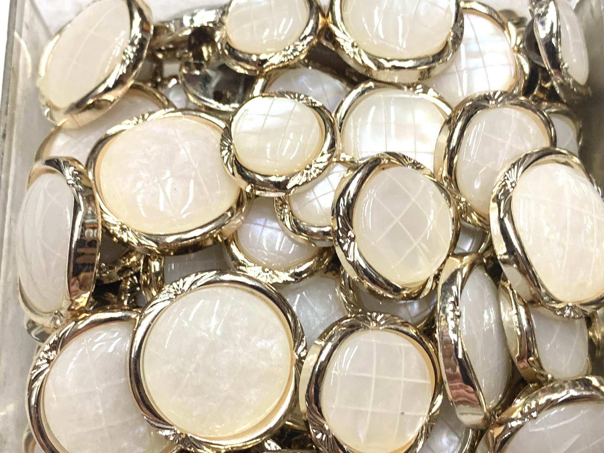 Set 5 nút đính hạt trai, nút sang trọng và đẹp, dùng kết áo vest, áo khoác
