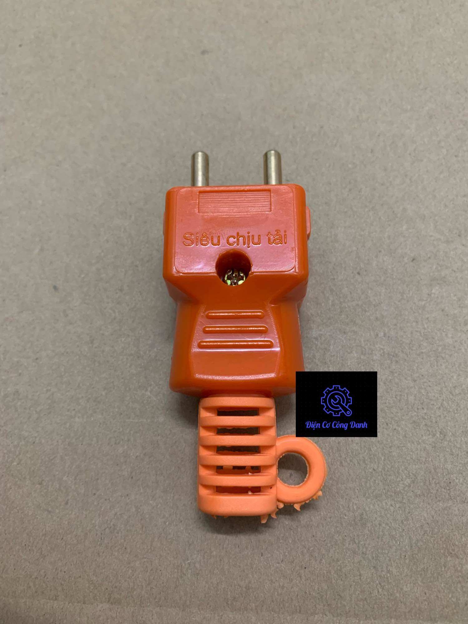 Phích cắm siêu chịu tải 6000w