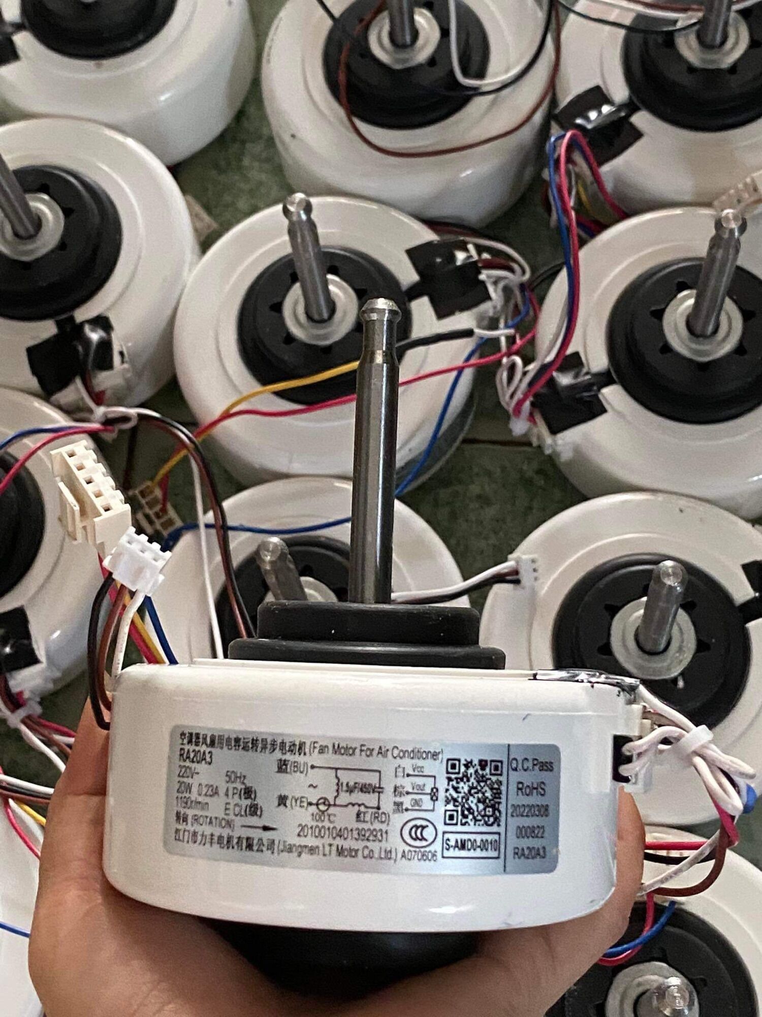 Quạt dàn lạnh máy lạnh panasonic