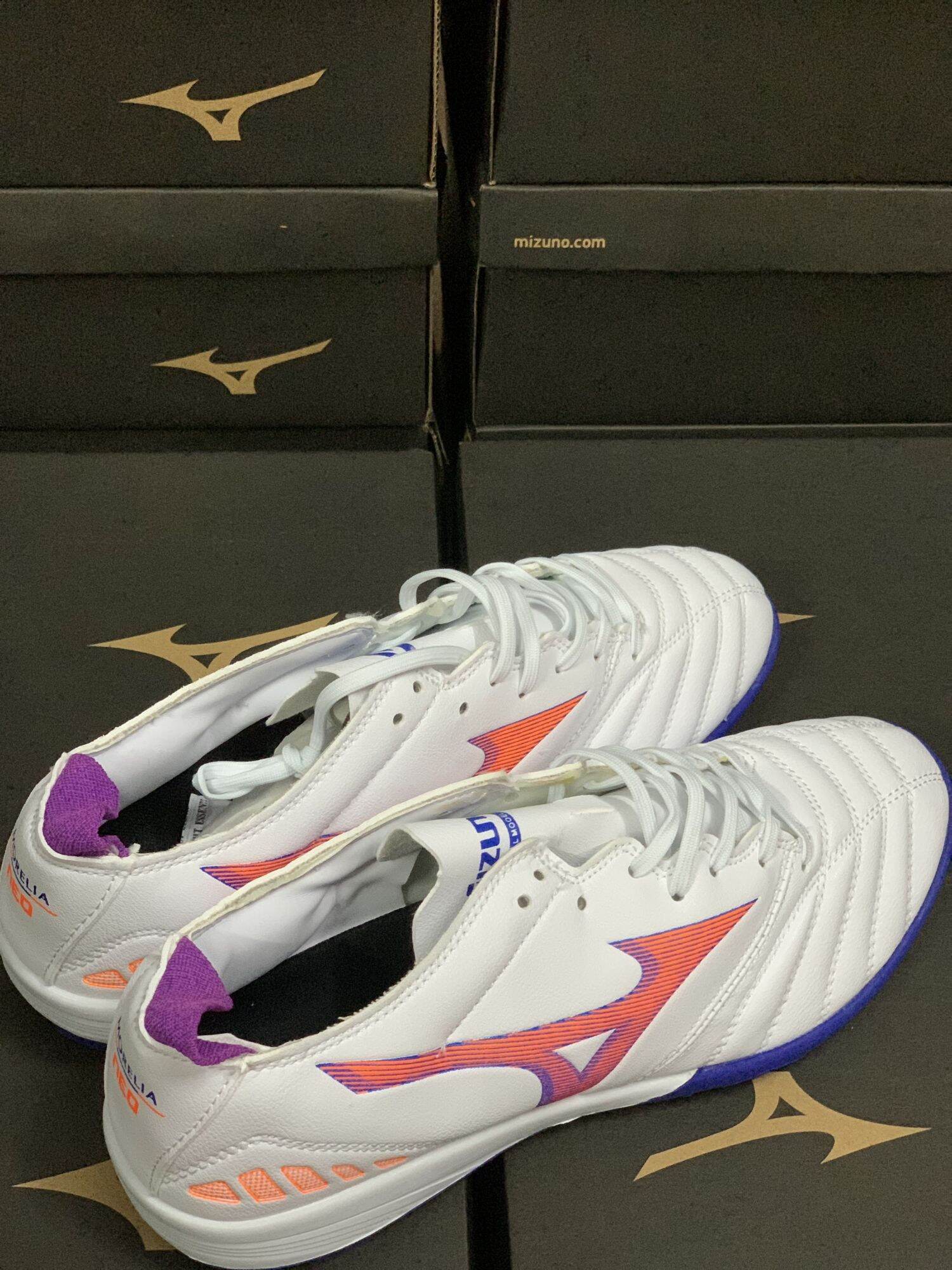 Giày đá bóng Mizuno Morelia Neo 3 đế TF Đỏ