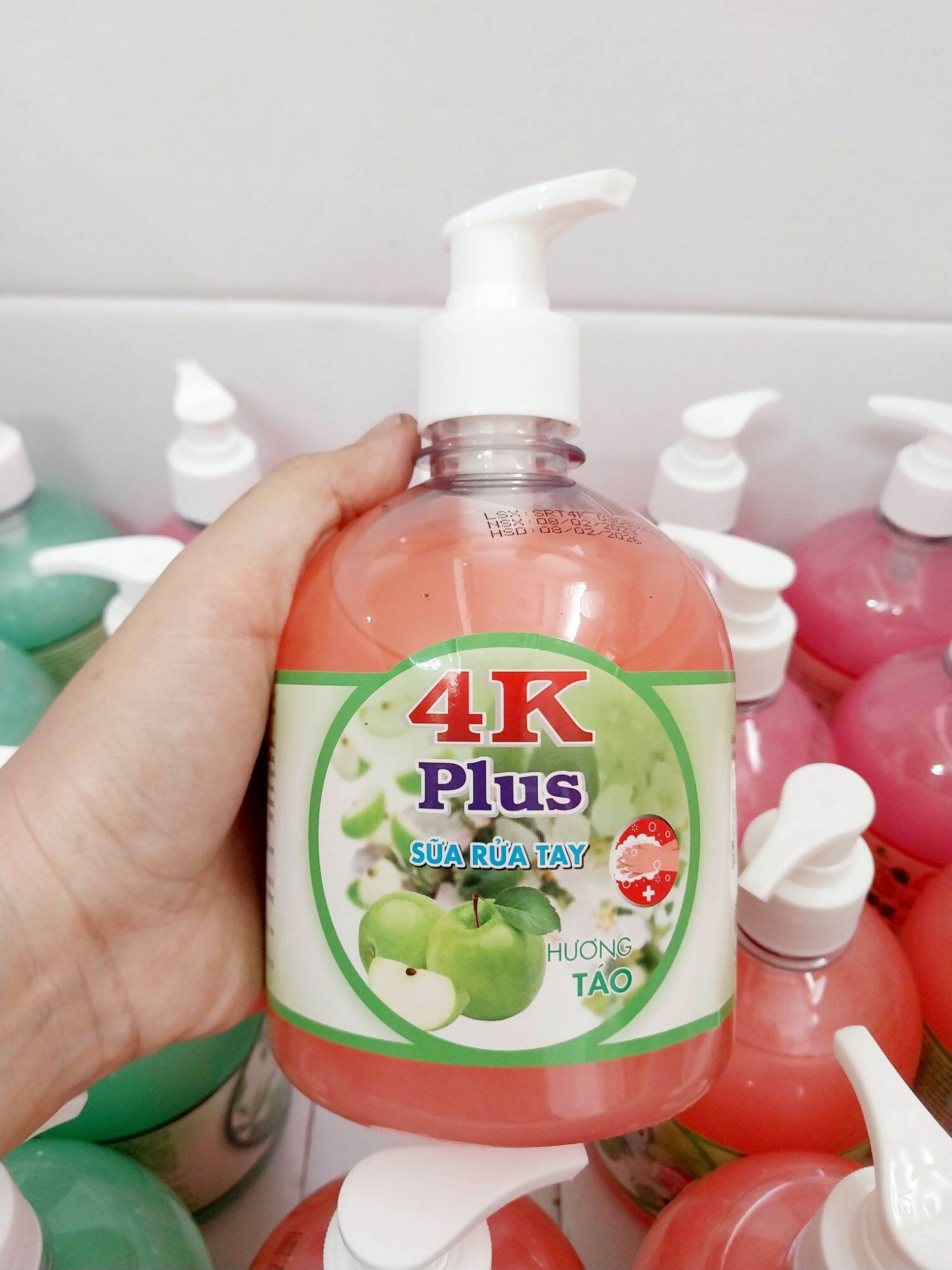 Nước Rửa Tay 4K Plus 500ml ngẫu nhiên.