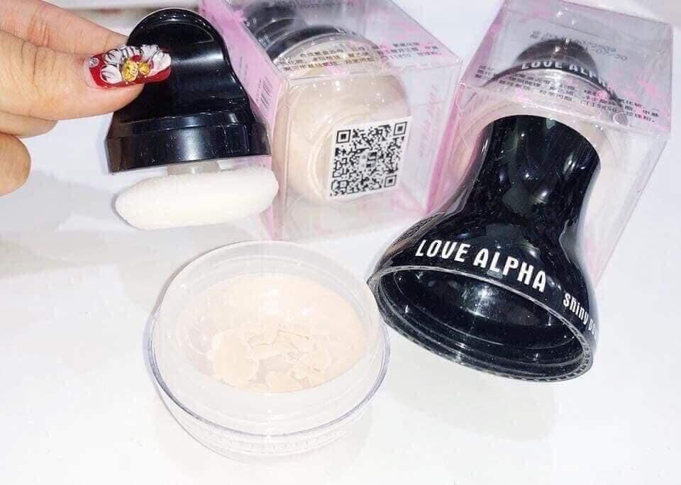 Phấn phủ bột Love Alpha ánh siêu mịn